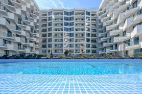 Black Sea Infinity Pool & Spa